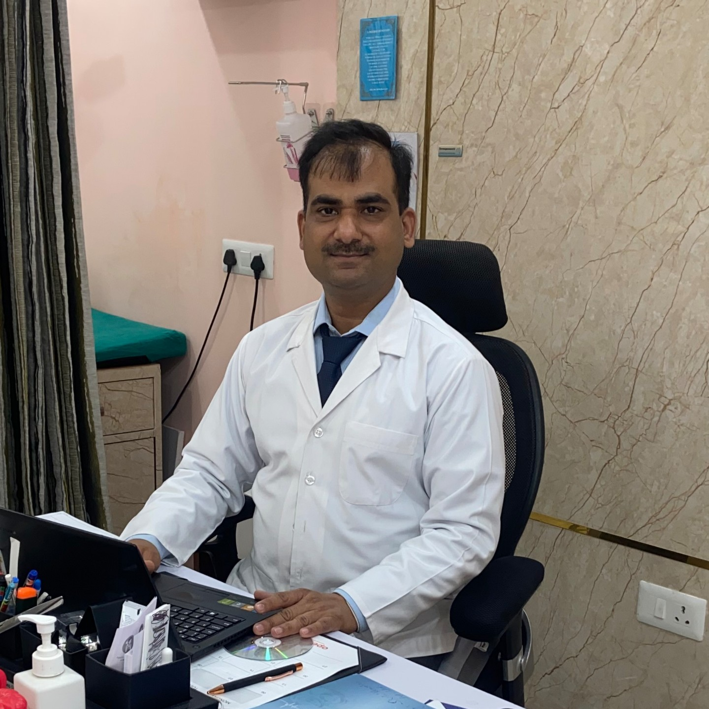 Image for doctor profile with name Dr. Sandeep Gupta